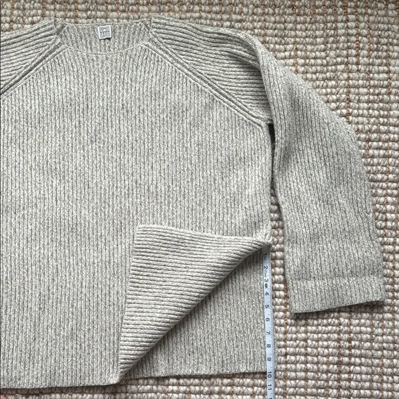 Toteme Sweater - Picture 5 of 9